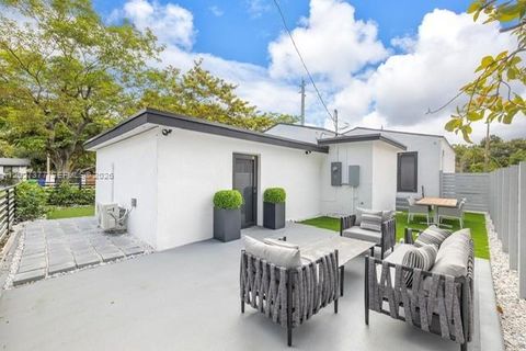 Tiny photo for 501 NW 46th St, Miami, FL 33127 (MLS # A12027377)