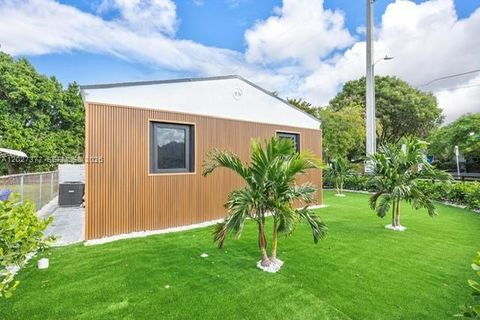 Tiny photo for 501 NW 46th St, Miami, FL 33127 (MLS # A12027377)