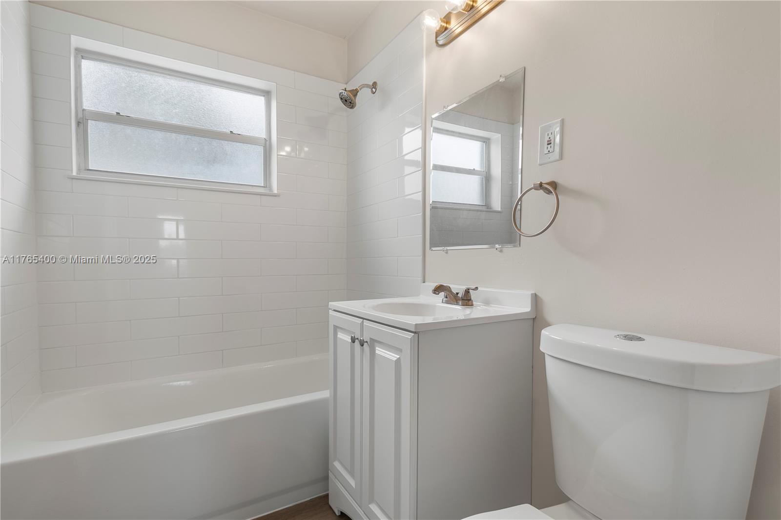 COLLIER MANOR FIRST ADD - Residential