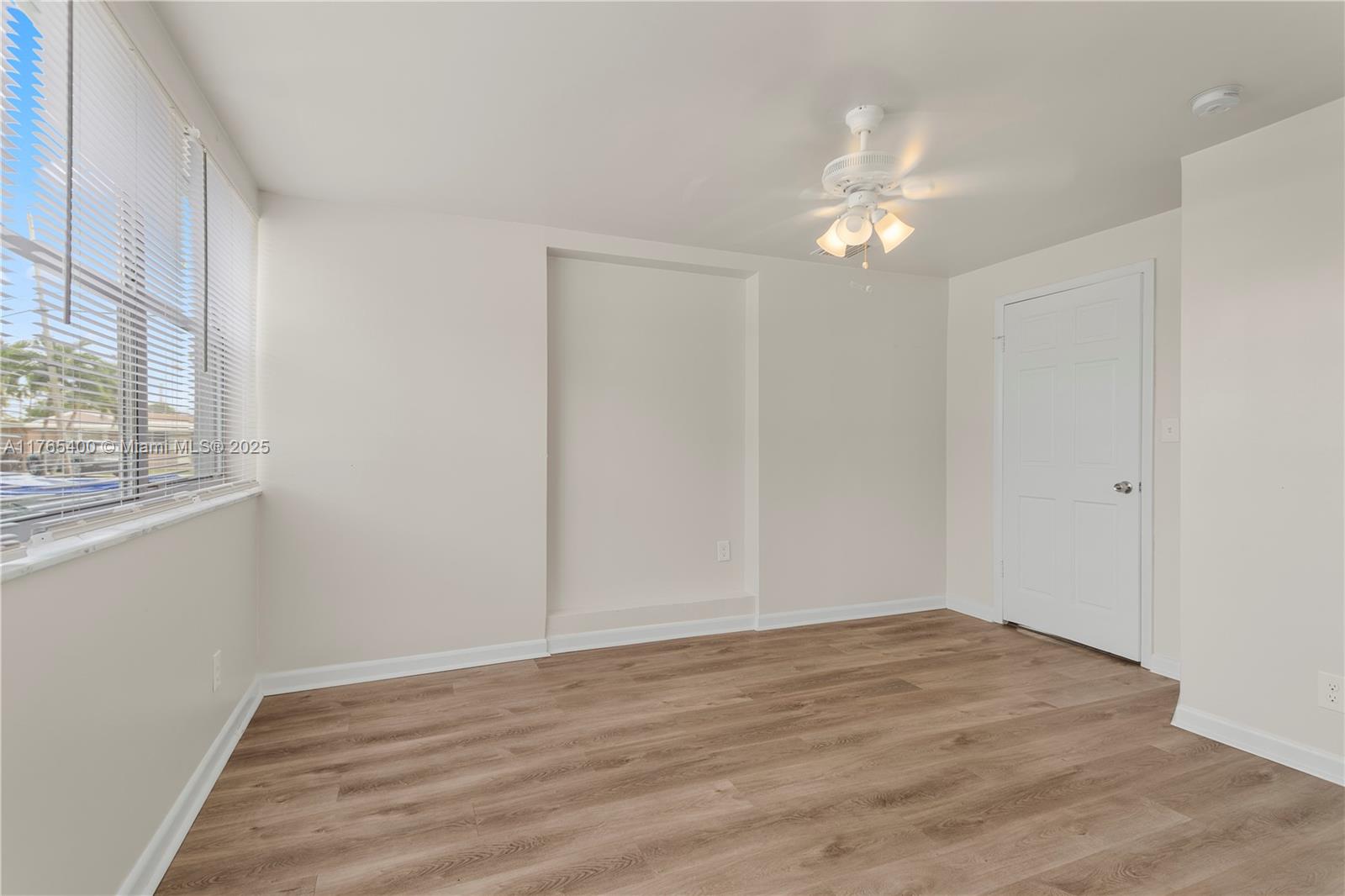 COLLIER MANOR FIRST ADD - Residential