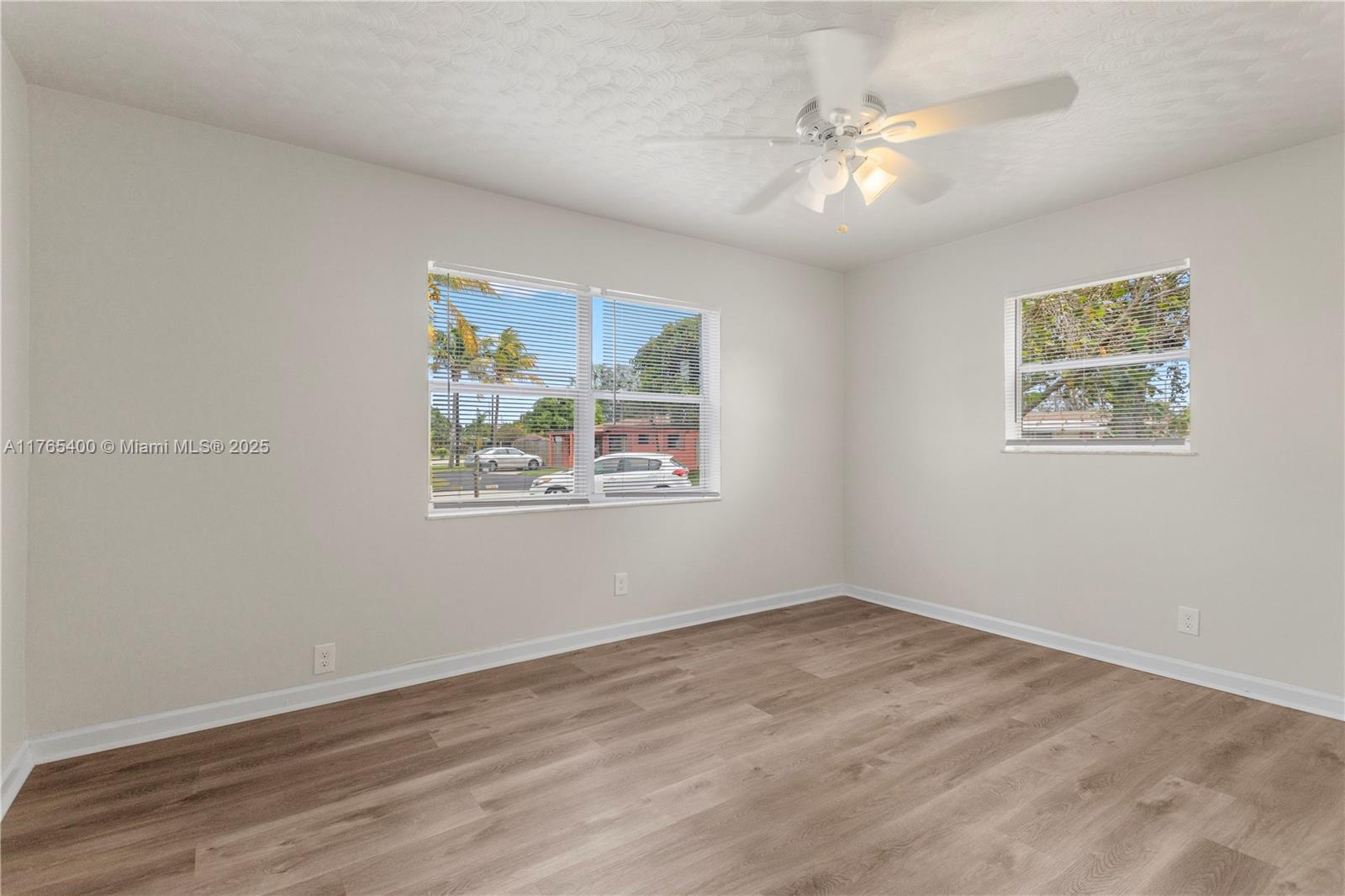 COLLIER MANOR FIRST ADD - Residential