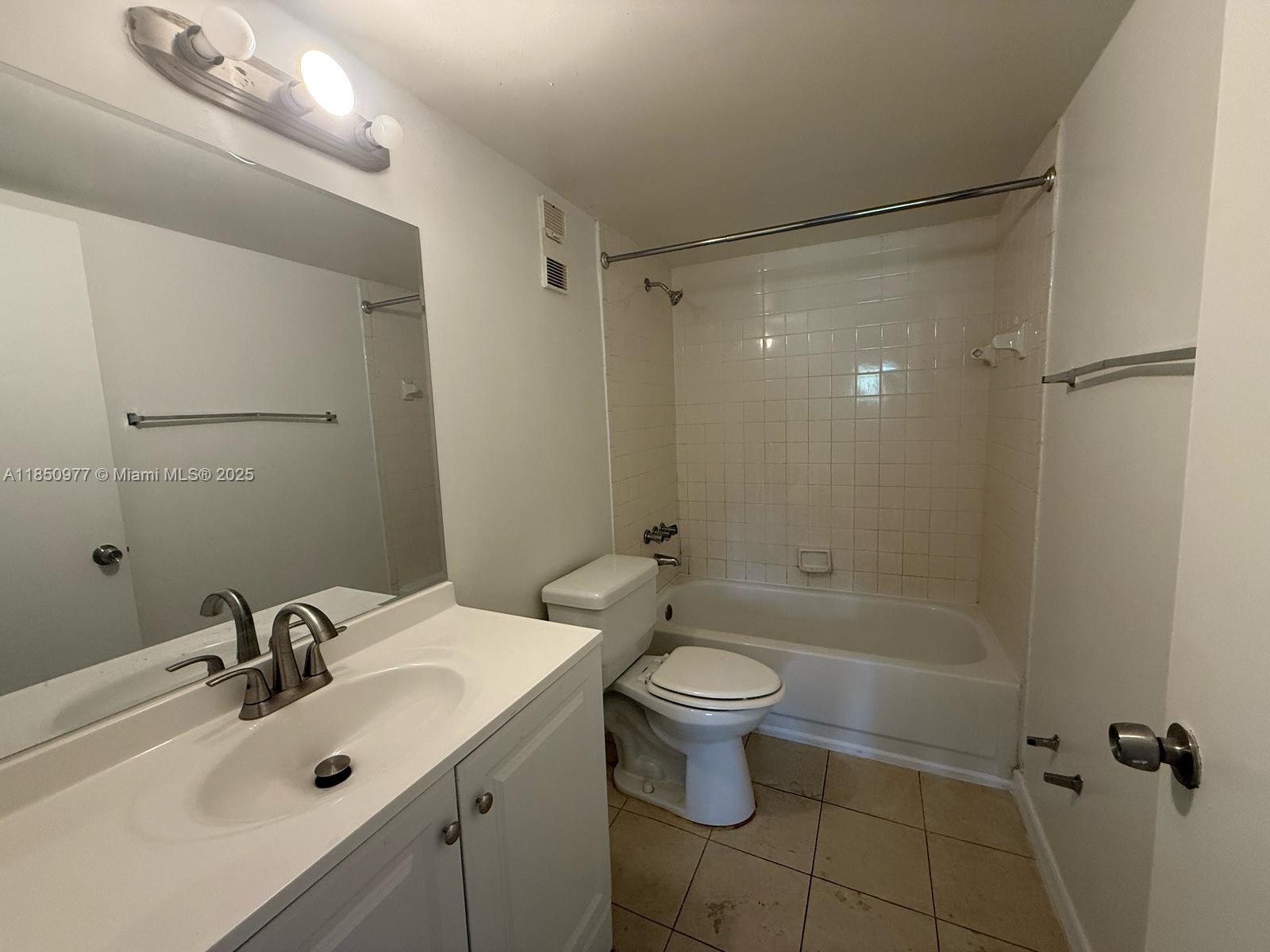 HIDDEN FOREST CONDO - Residential Lease