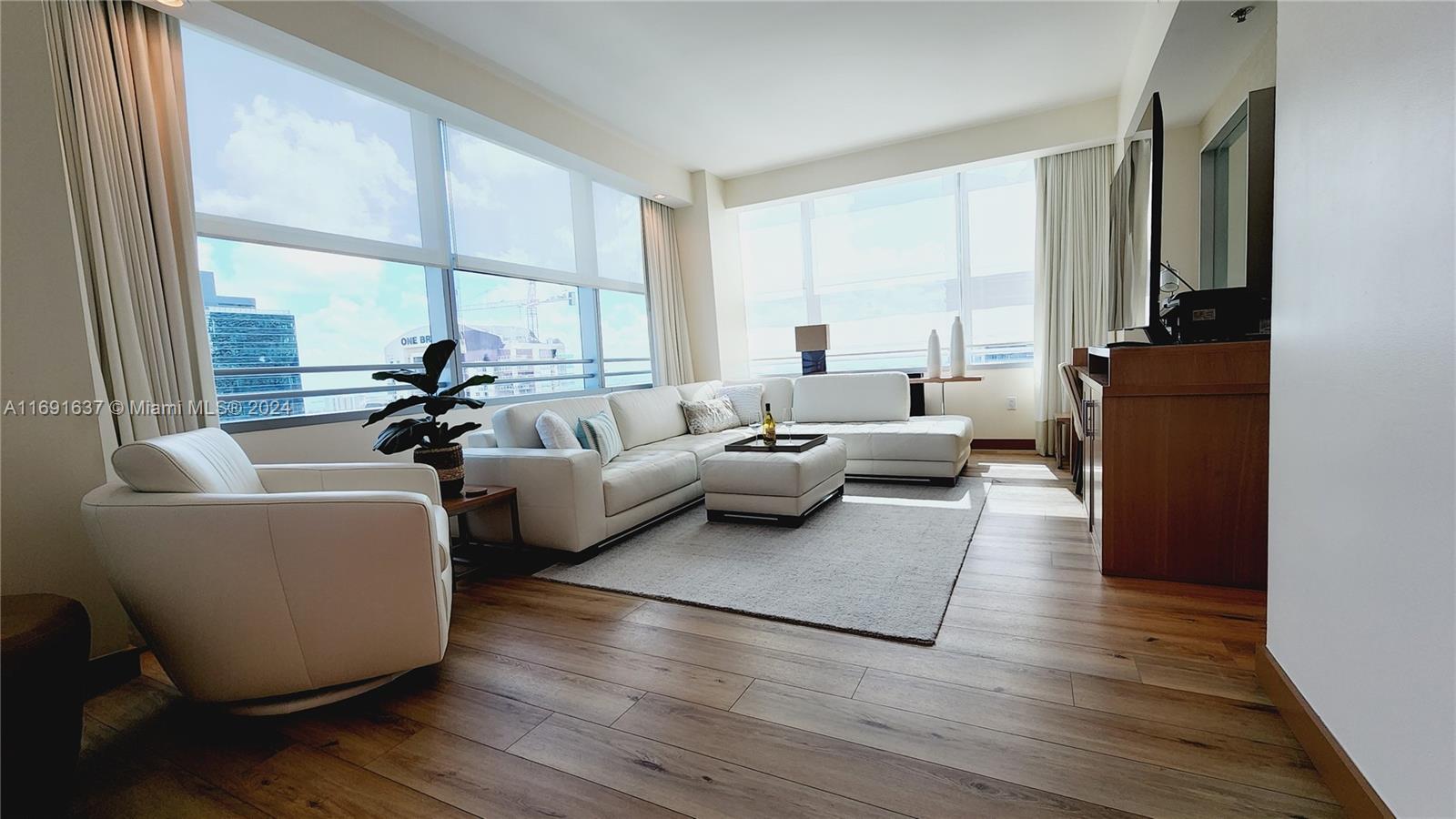 Address Not Disclosed, Miami, Broward County, Florida - 2 Bedrooms  
2 Bathrooms - 