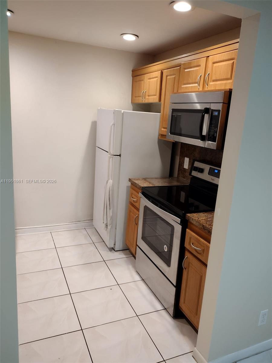 KINGSLEY AT CENTURY VILLA - Residential