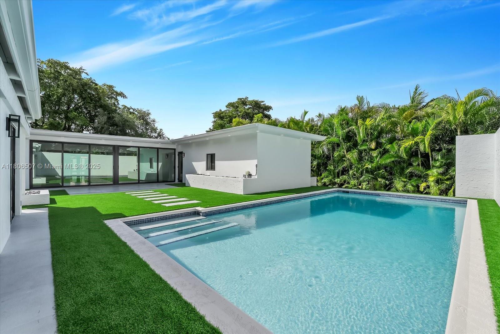 HIBISCUS ISLAND - Residential Lease