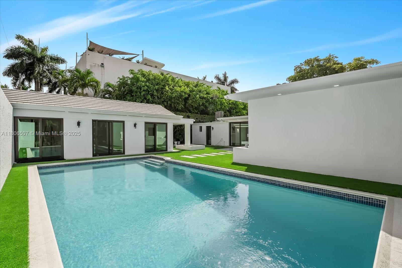 HIBISCUS ISLAND - Residential Lease