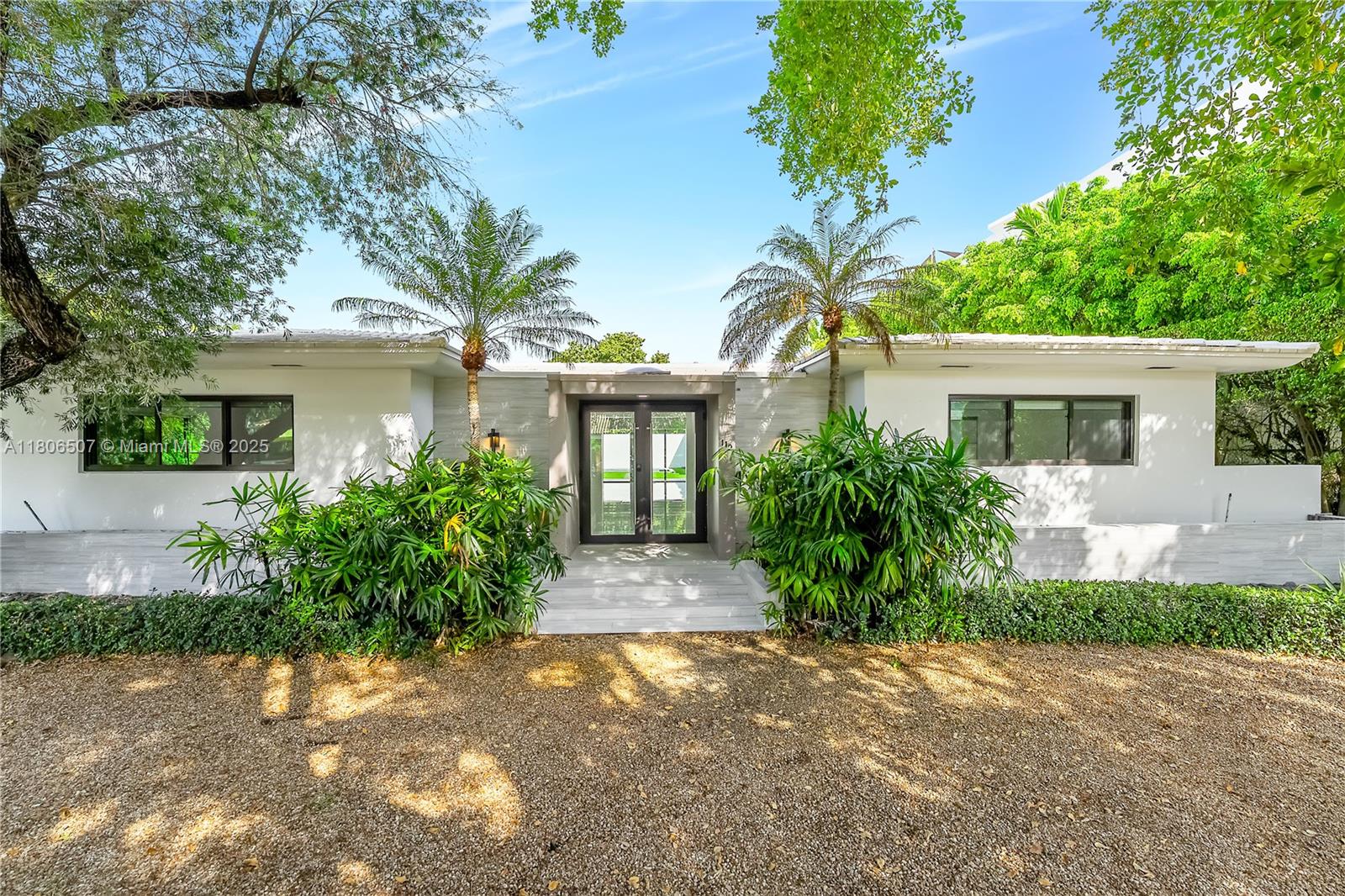 Rental Property at 112 E 1st Ct, Miami Beach, Miami-Dade County, Florida - Bedrooms: 5 
Bathrooms: 4  - $28,000 MO.