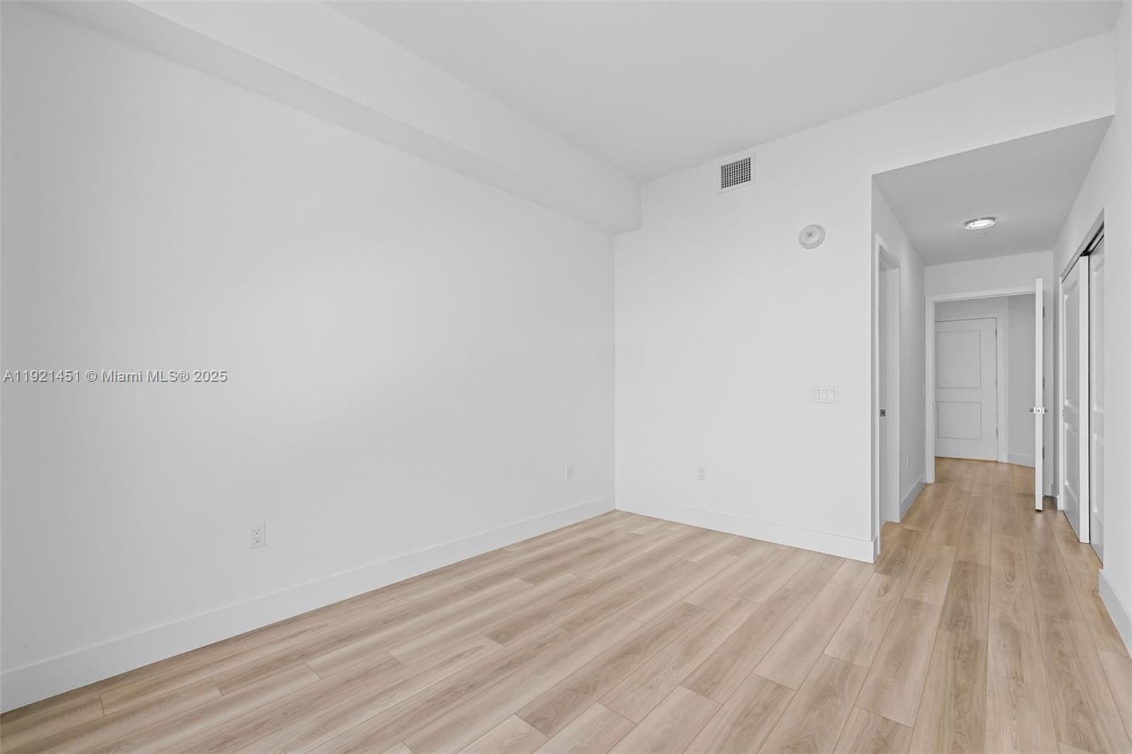 Slate Hallandale - Residential Lease