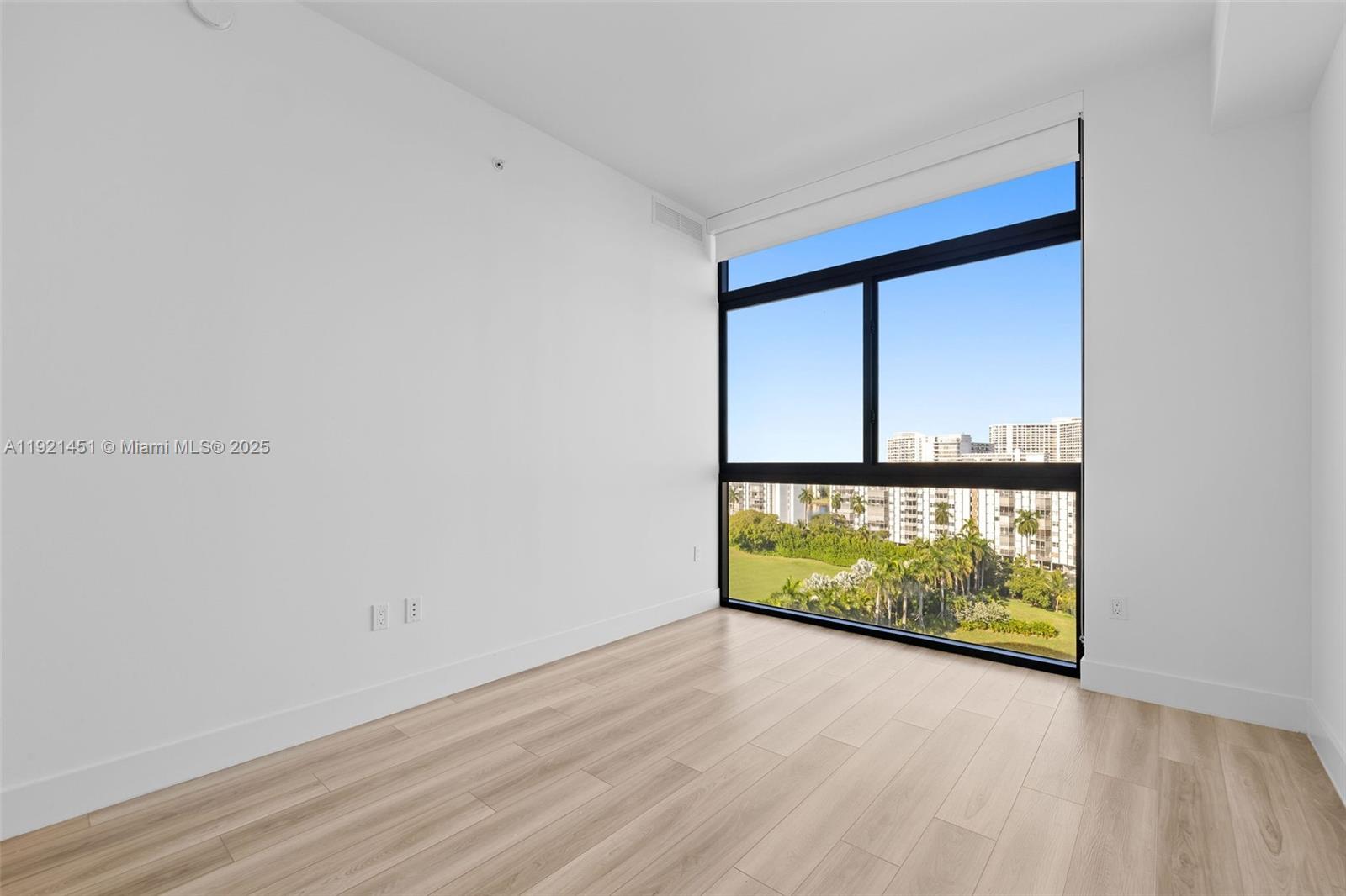 Slate Hallandale - Residential Lease