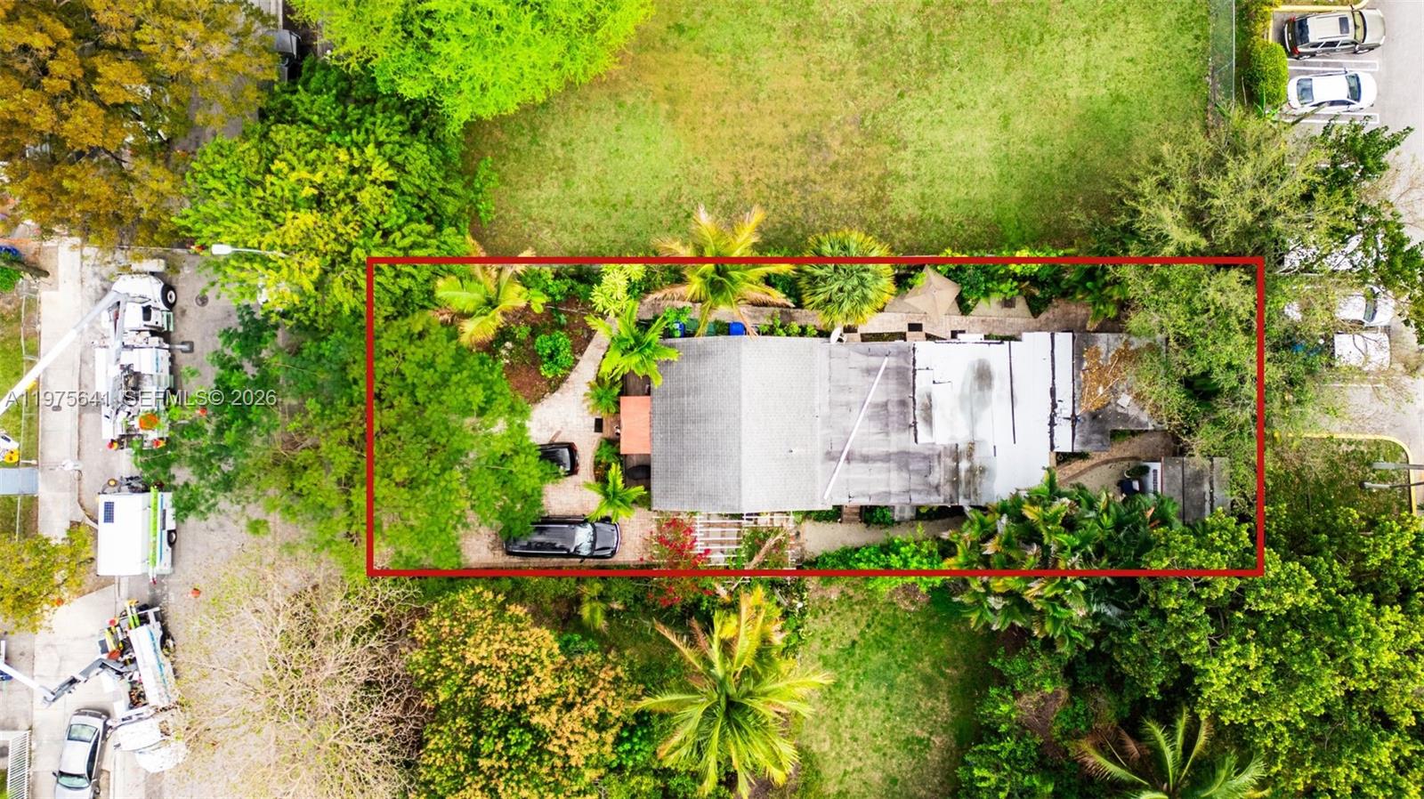 NORTHERN BLVD TRACK - Land