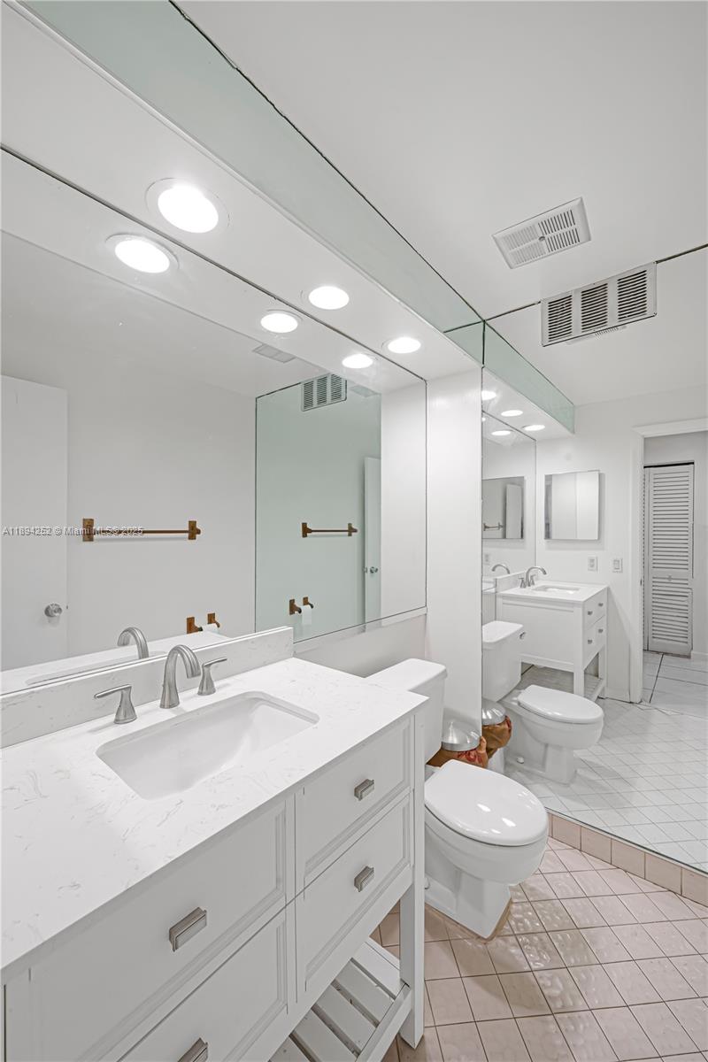 LKS OF MEADOW VILG HOMES - Residential Lease