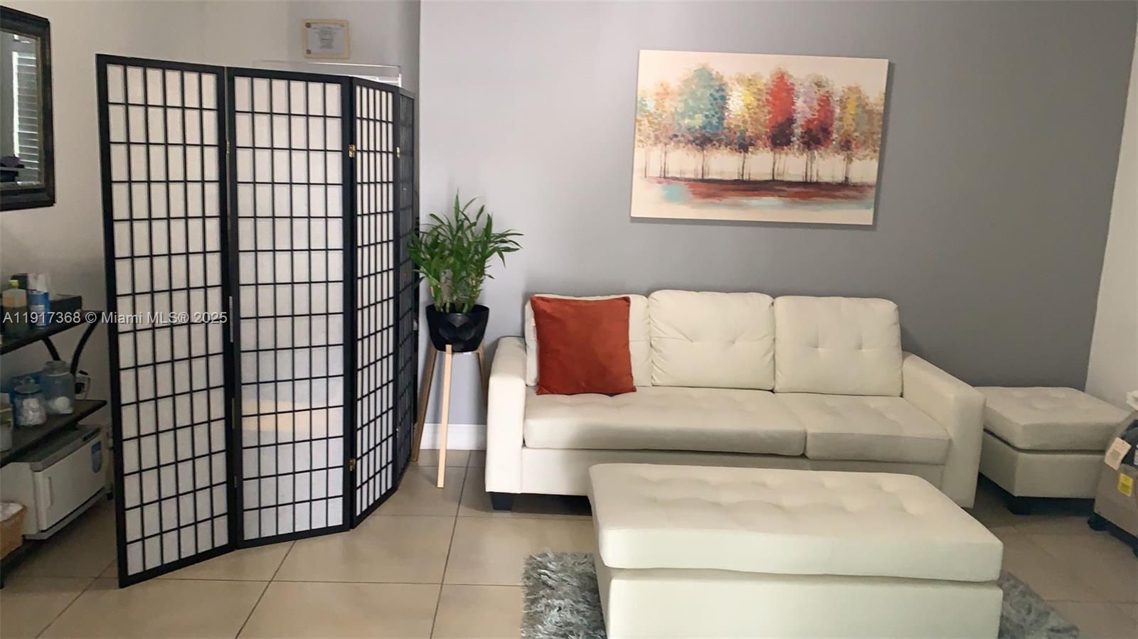 CORAL PARK ESTATES SEC 1 - Residential