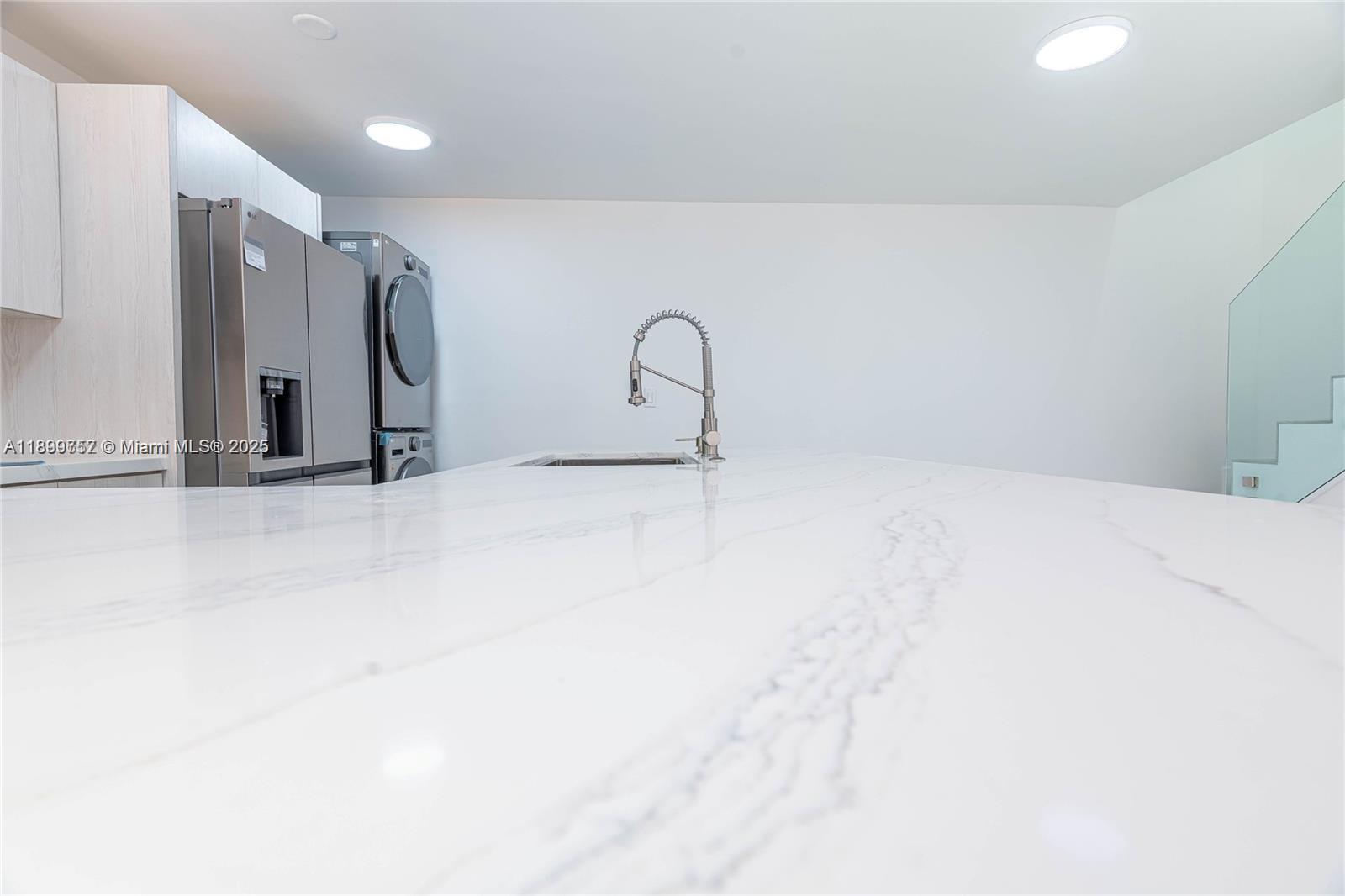 KENDALL FALLS CONDO - Residential Lease