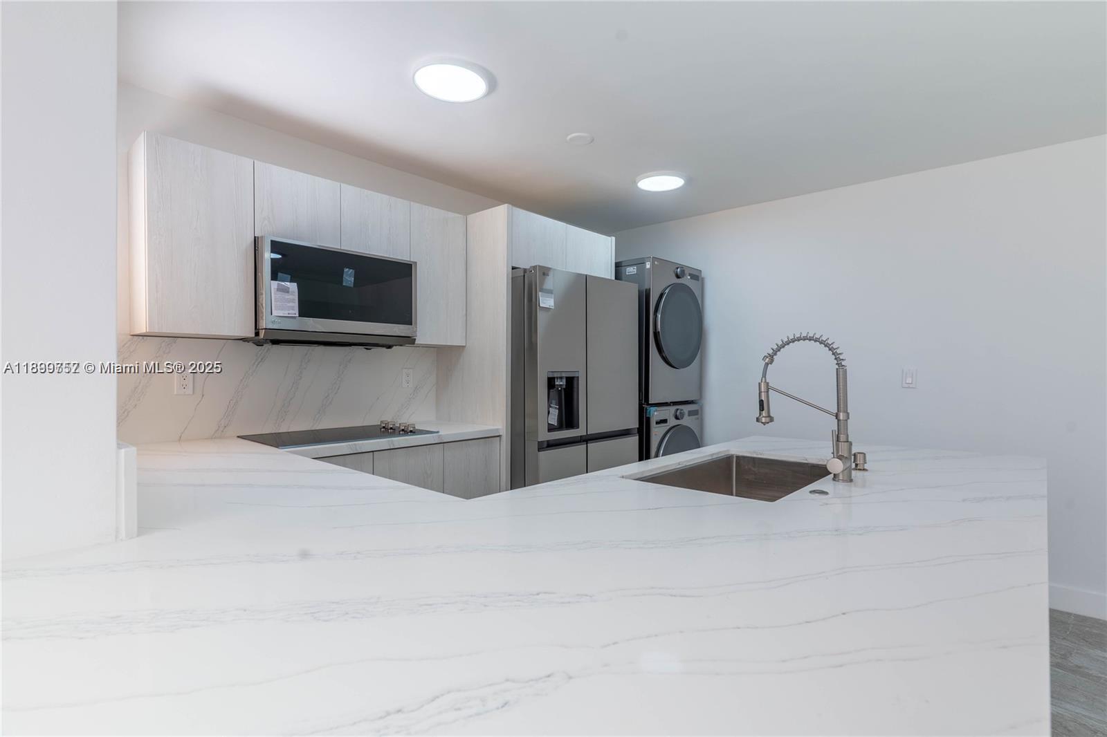 KENDALL FALLS CONDO - Residential Lease