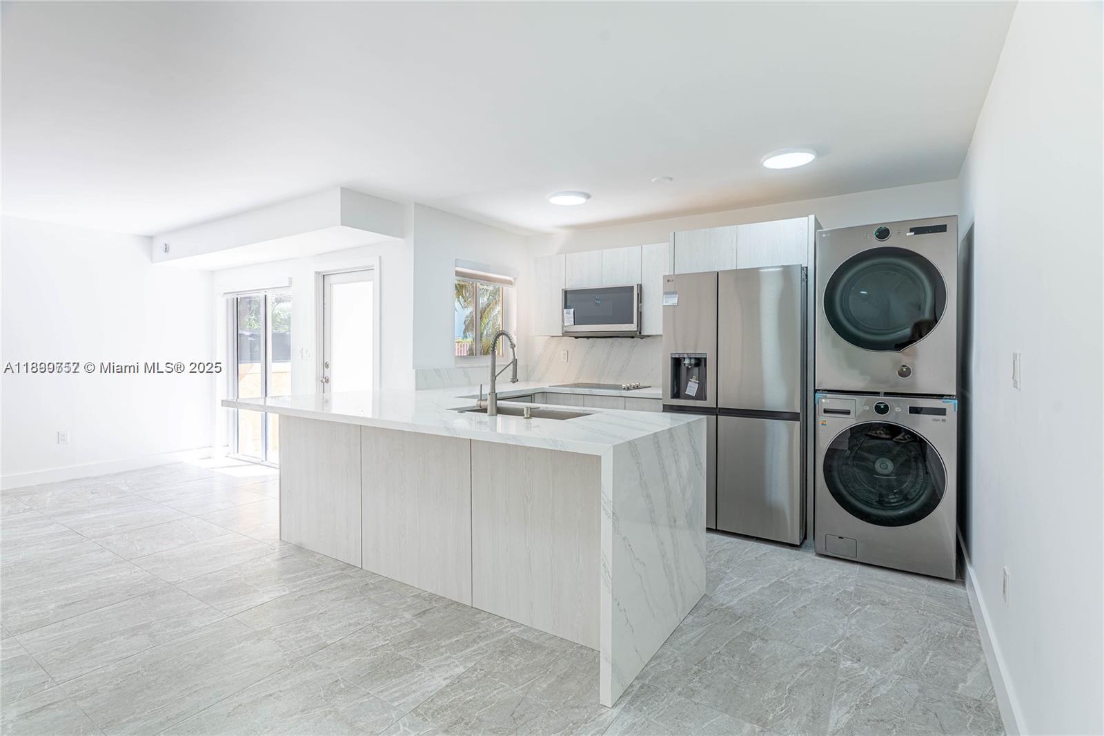 KENDALL FALLS CONDO - Residential Lease