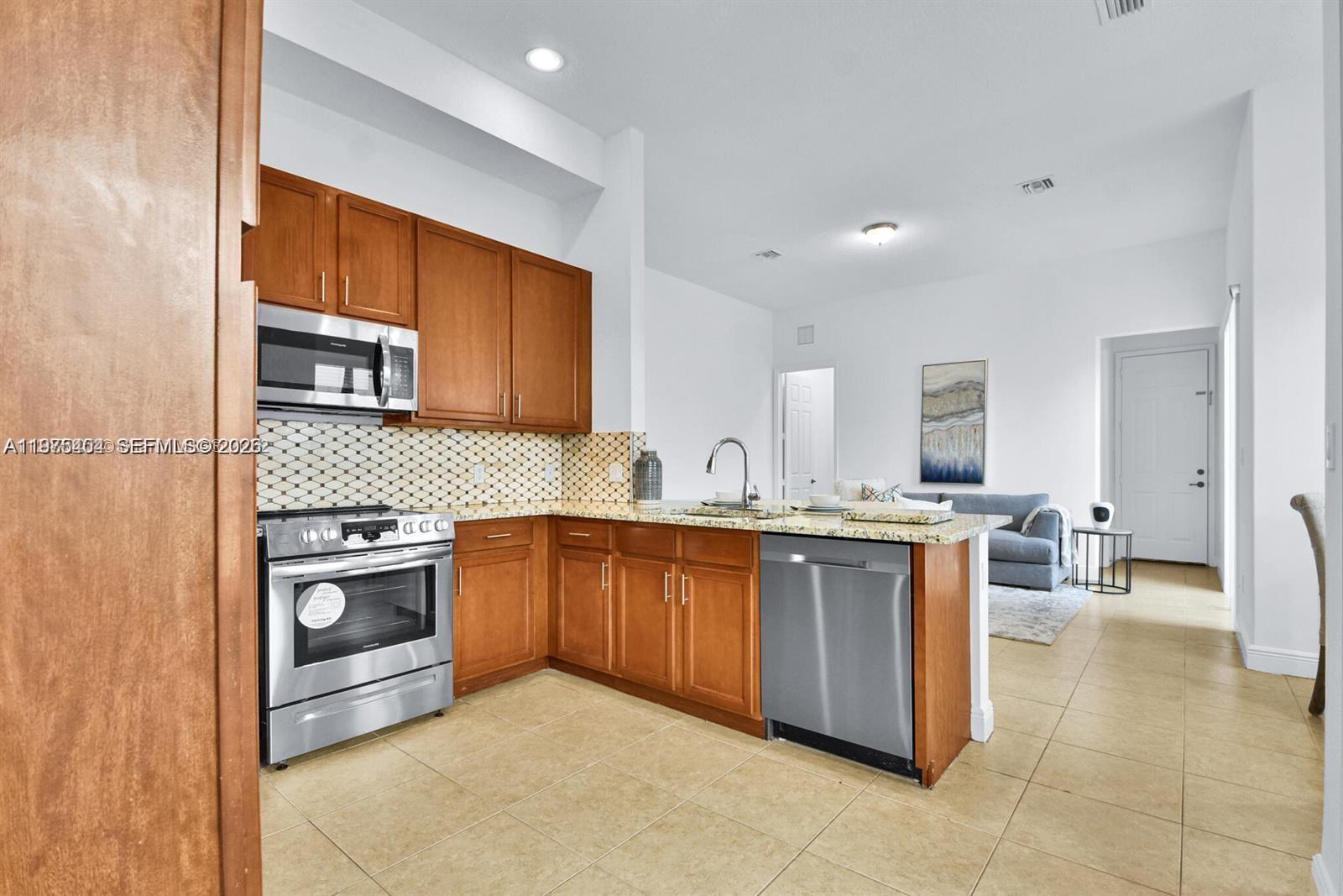 MONTERRA PLAT - Residential Lease