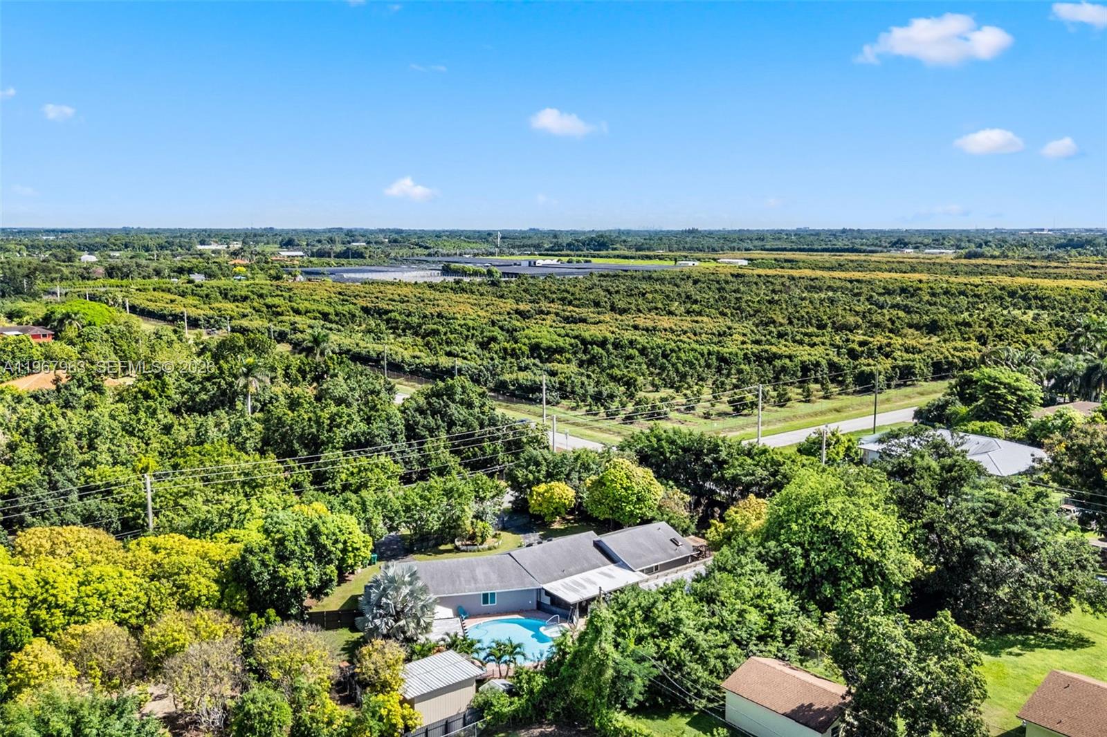 MELODY MANOR - Residential