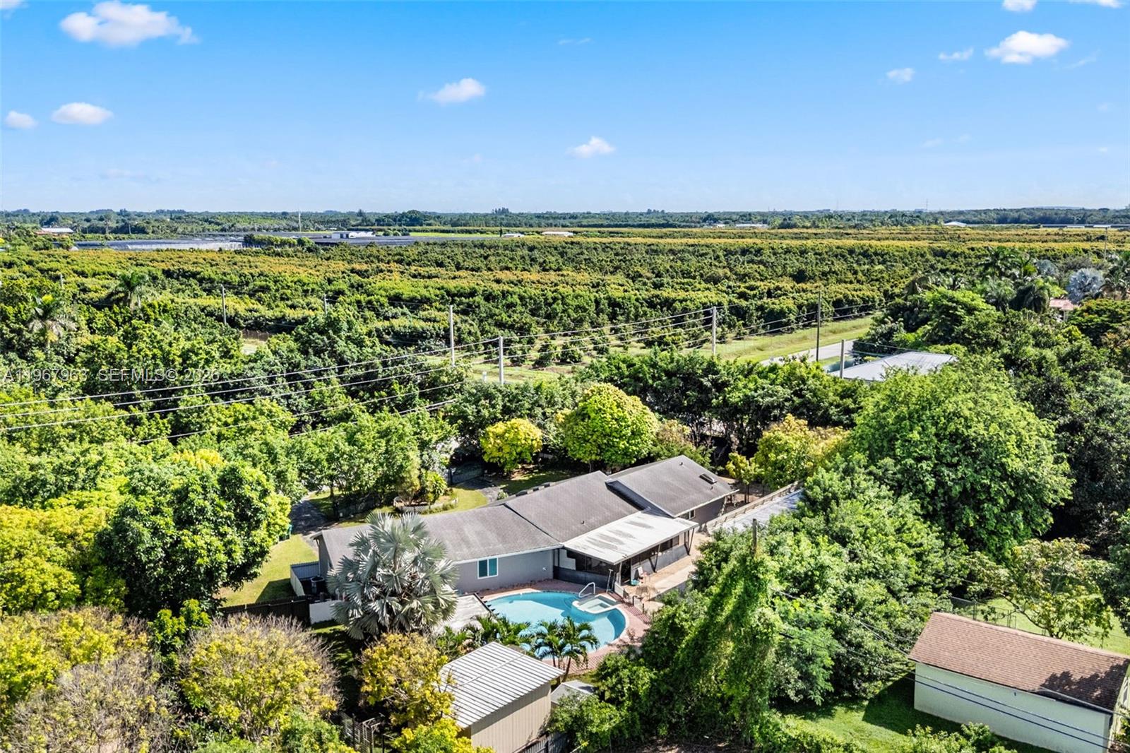 MELODY MANOR - Residential