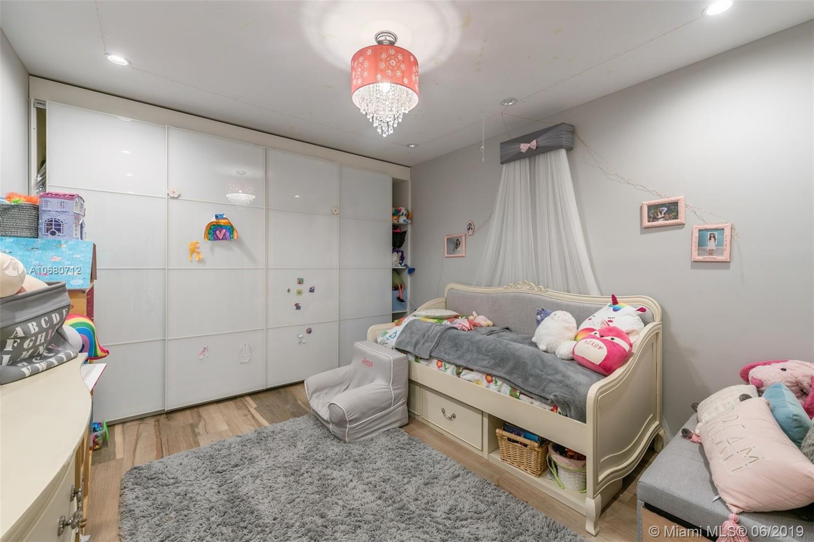 RE-PLAT OF TRACK C MIAMI - Residential