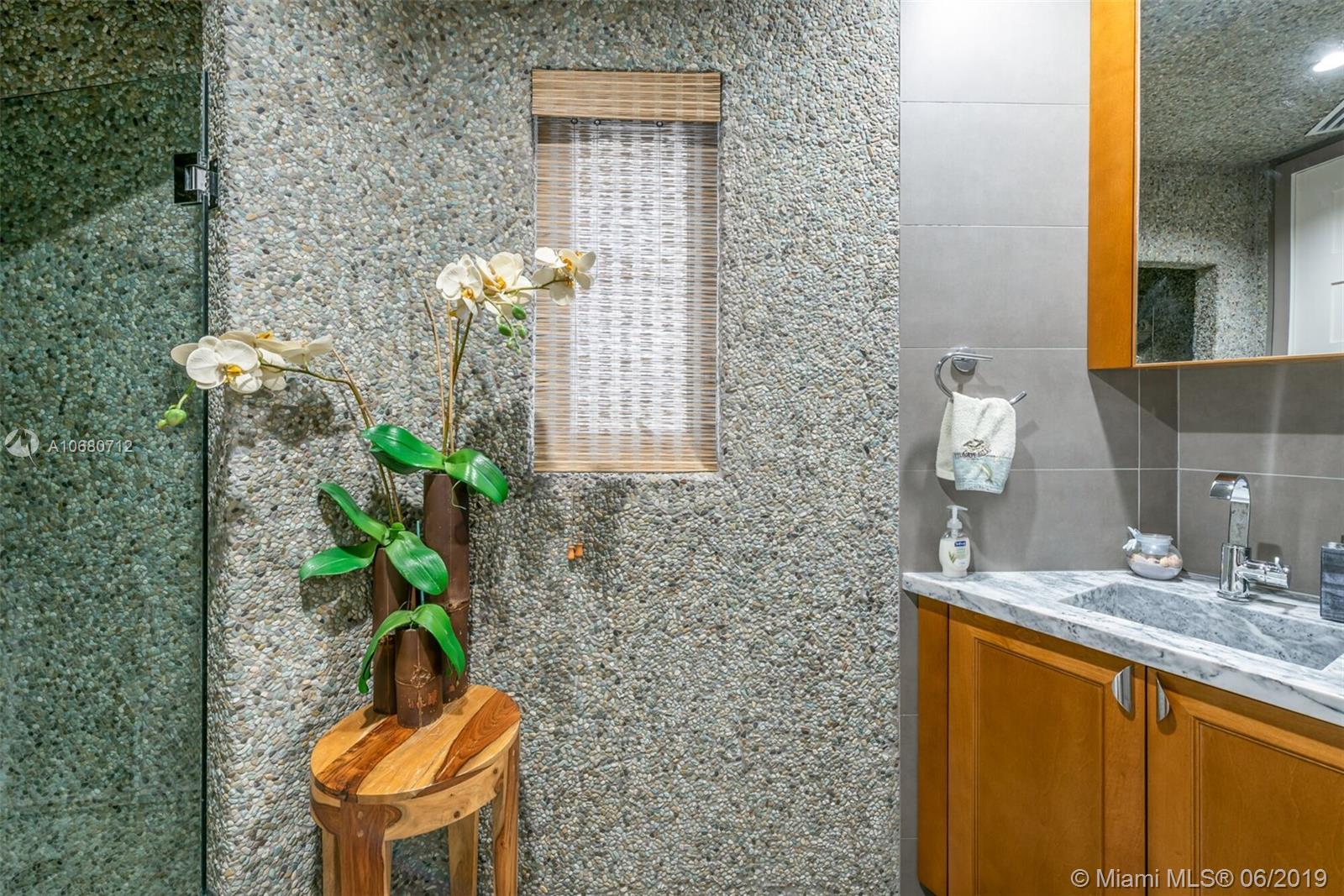 RE-PLAT OF TRACK C MIAMI - Residential