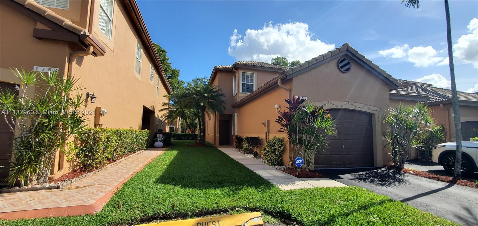 SECTORS 3 & 4 BOUNDARY PL - Residential Lease