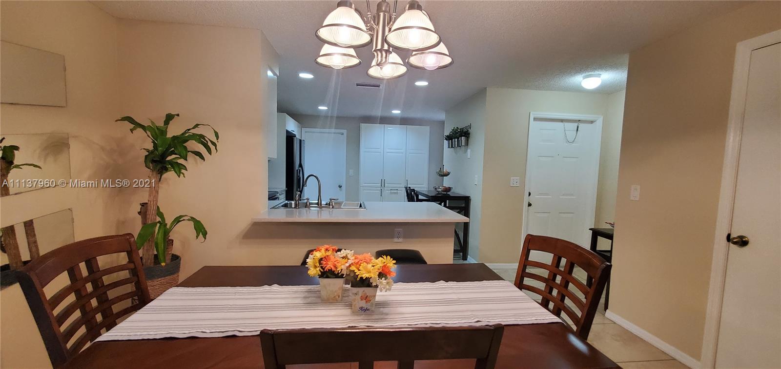 SECTORS 3 & 4 BOUNDARY PL - Residential Lease