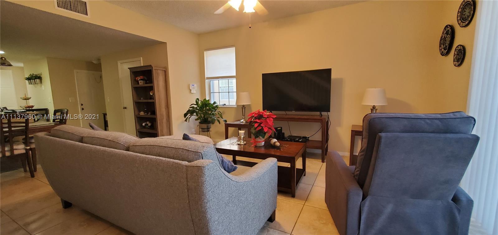 SECTORS 3 & 4 BOUNDARY PL - Residential Lease