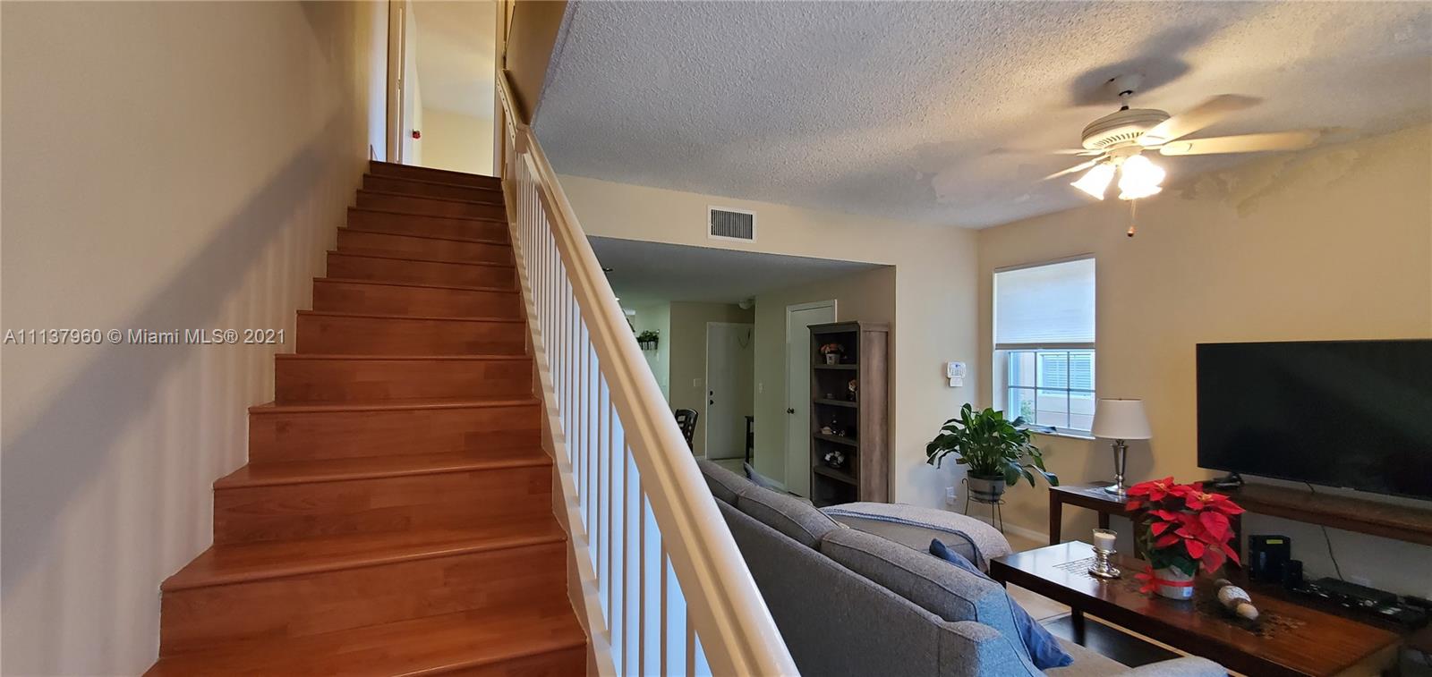 SECTORS 3 & 4 BOUNDARY PL - Residential Lease