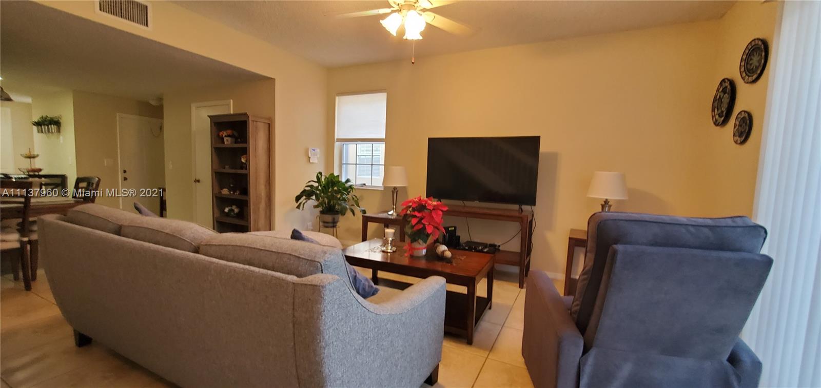 SECTORS 3 & 4 BOUNDARY PL - Residential Lease