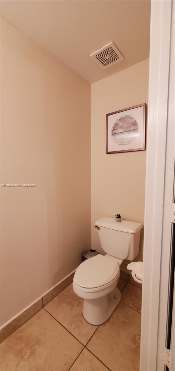 SECTORS 3 & 4 BOUNDARY PL - Residential Lease