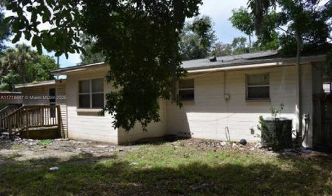 A home in Daytona Beach