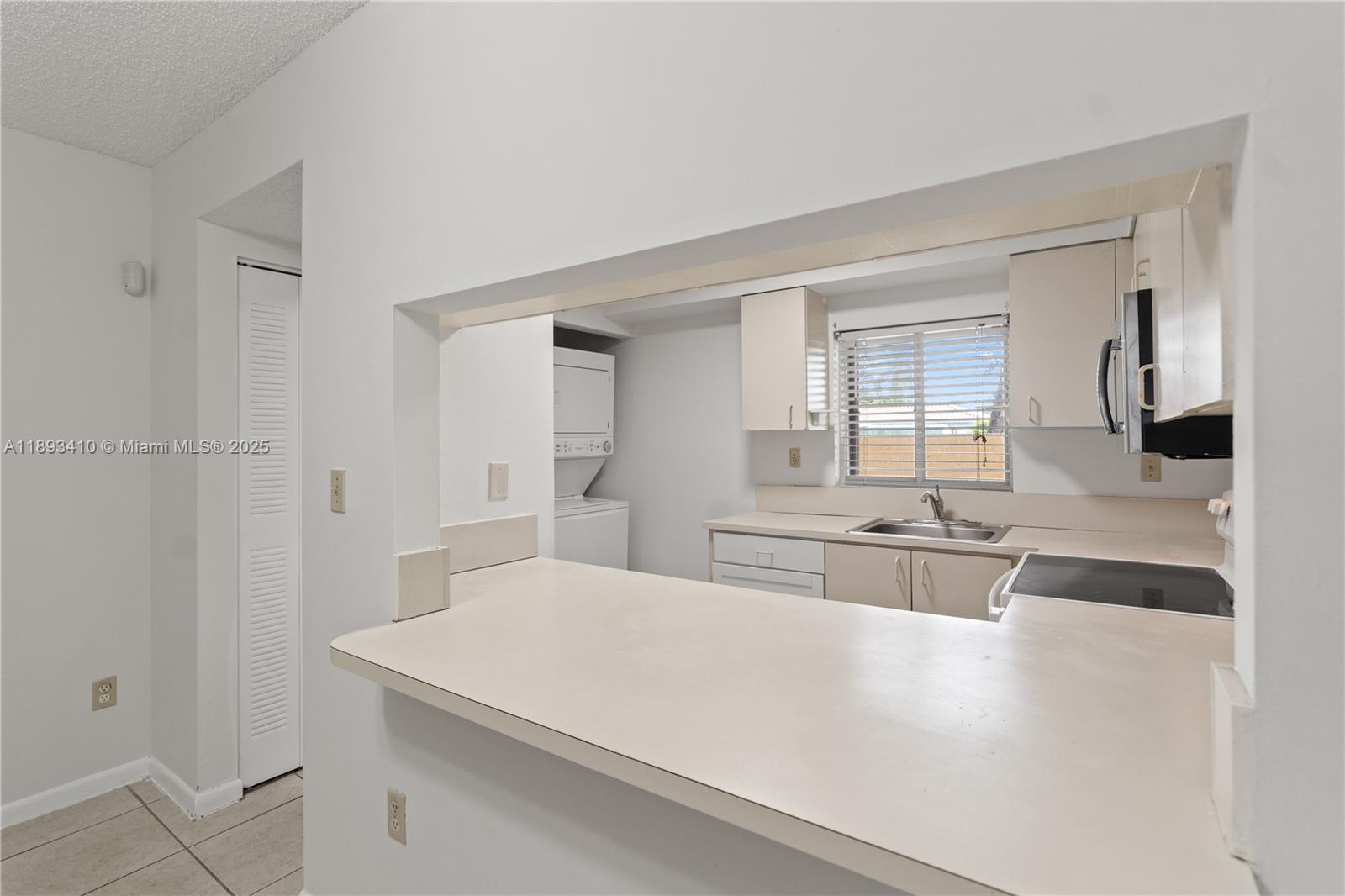 WATERVIEW CONDO - Residential