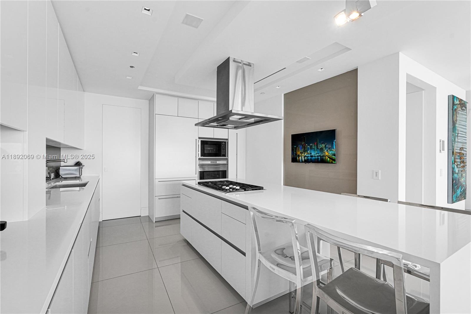 ST REGIS BAL HARBOUR - Residential