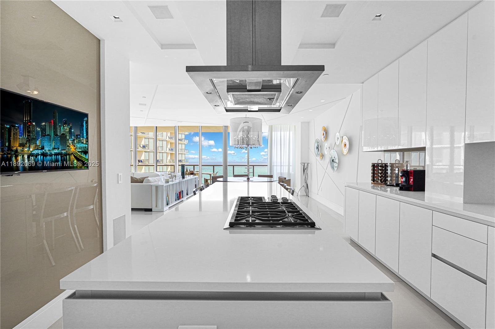 ST REGIS BAL HARBOUR - Residential