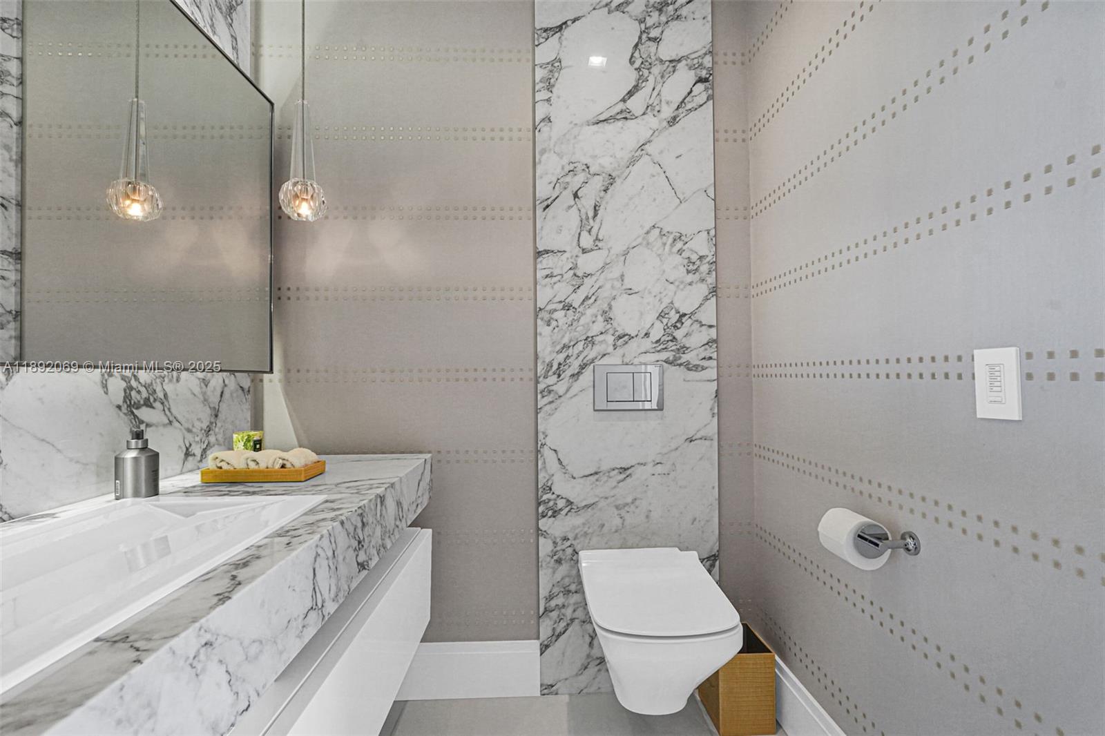 ST REGIS BAL HARBOUR - Residential