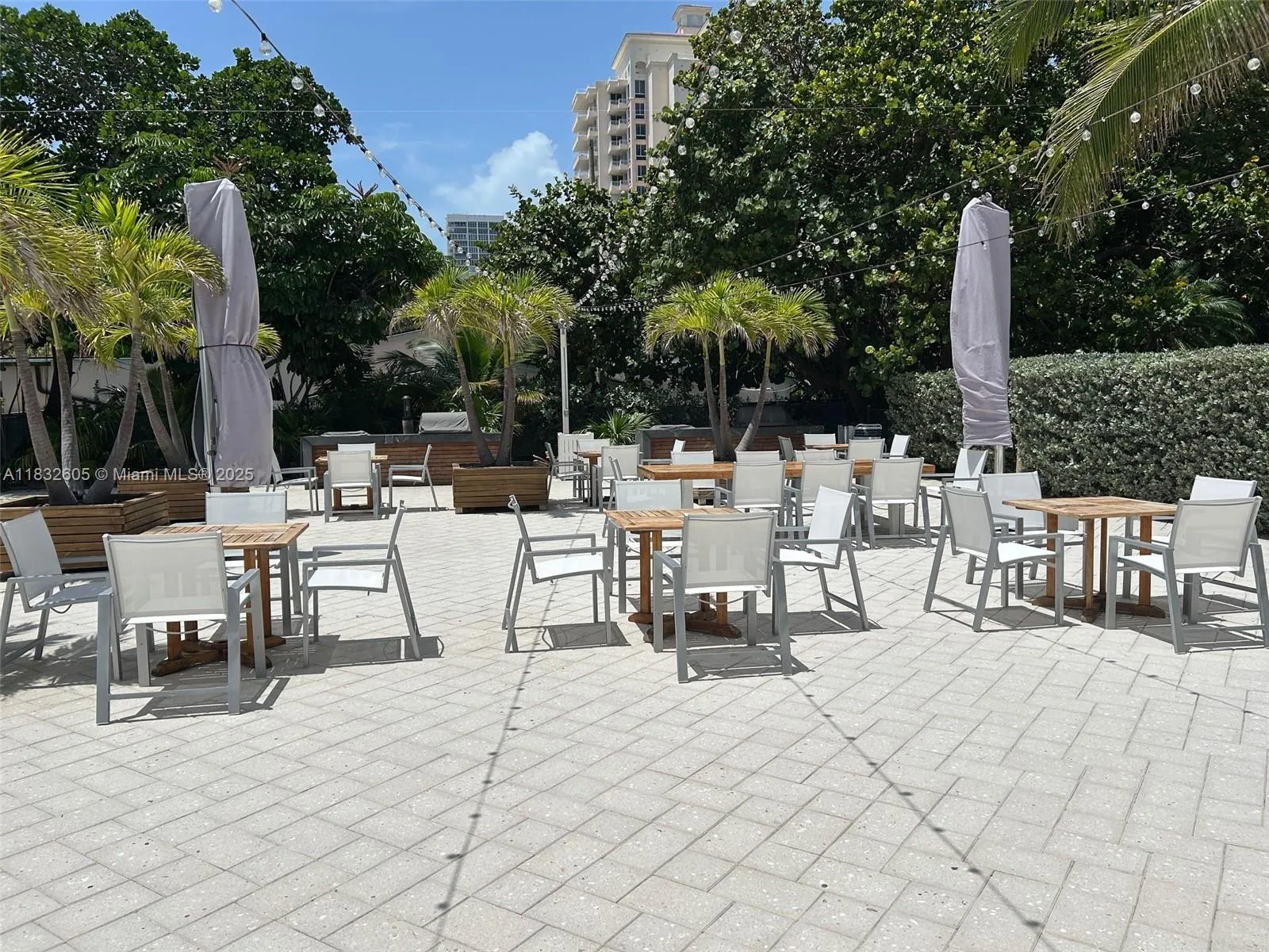 Key Biscayne, Florida 33149, United States, 2 Bedrooms Bedrooms, ,2 BathroomsBathrooms,Residential,Active,163585