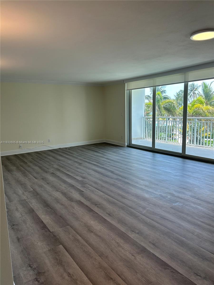 609 Ocean Dr 3G