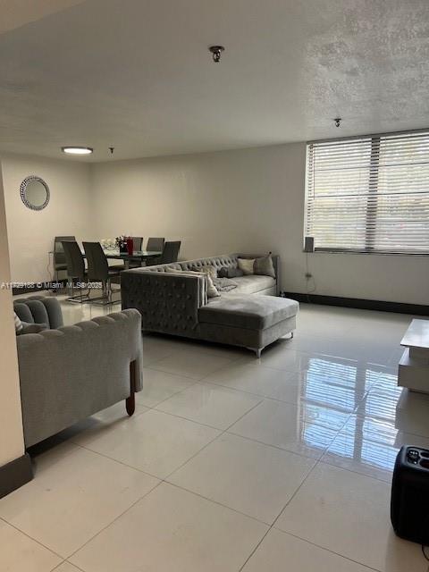 COCO WOOD CONDO - Residential