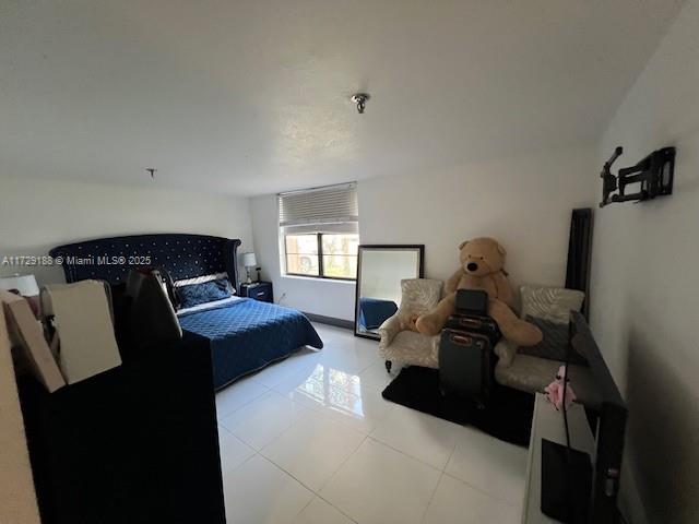 COCO WOOD CONDO - Residential