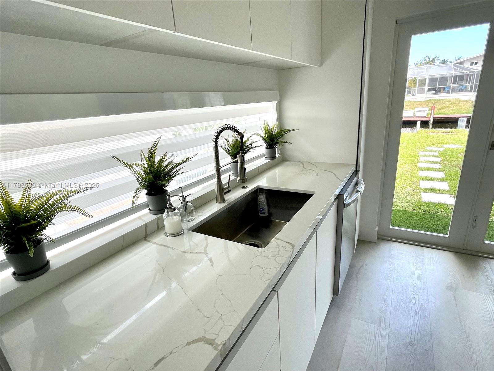 LAUDERDALE ISLES NO 2-BLK - Residential