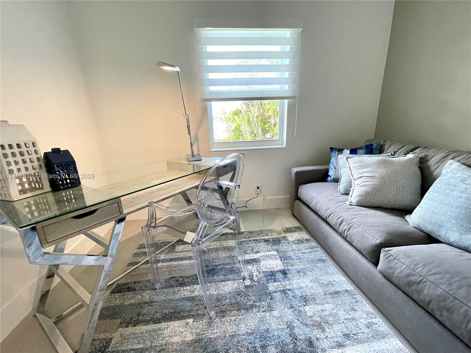 LAUDERDALE ISLES NO 2-BLK - Residential