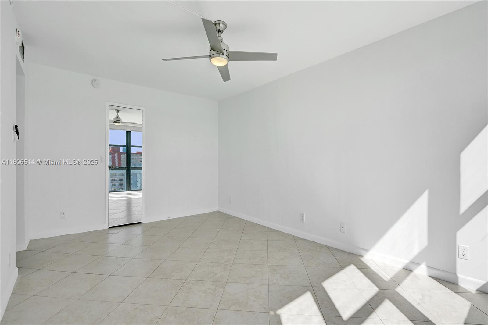 AVANT GARDE CONDO - Residential Lease