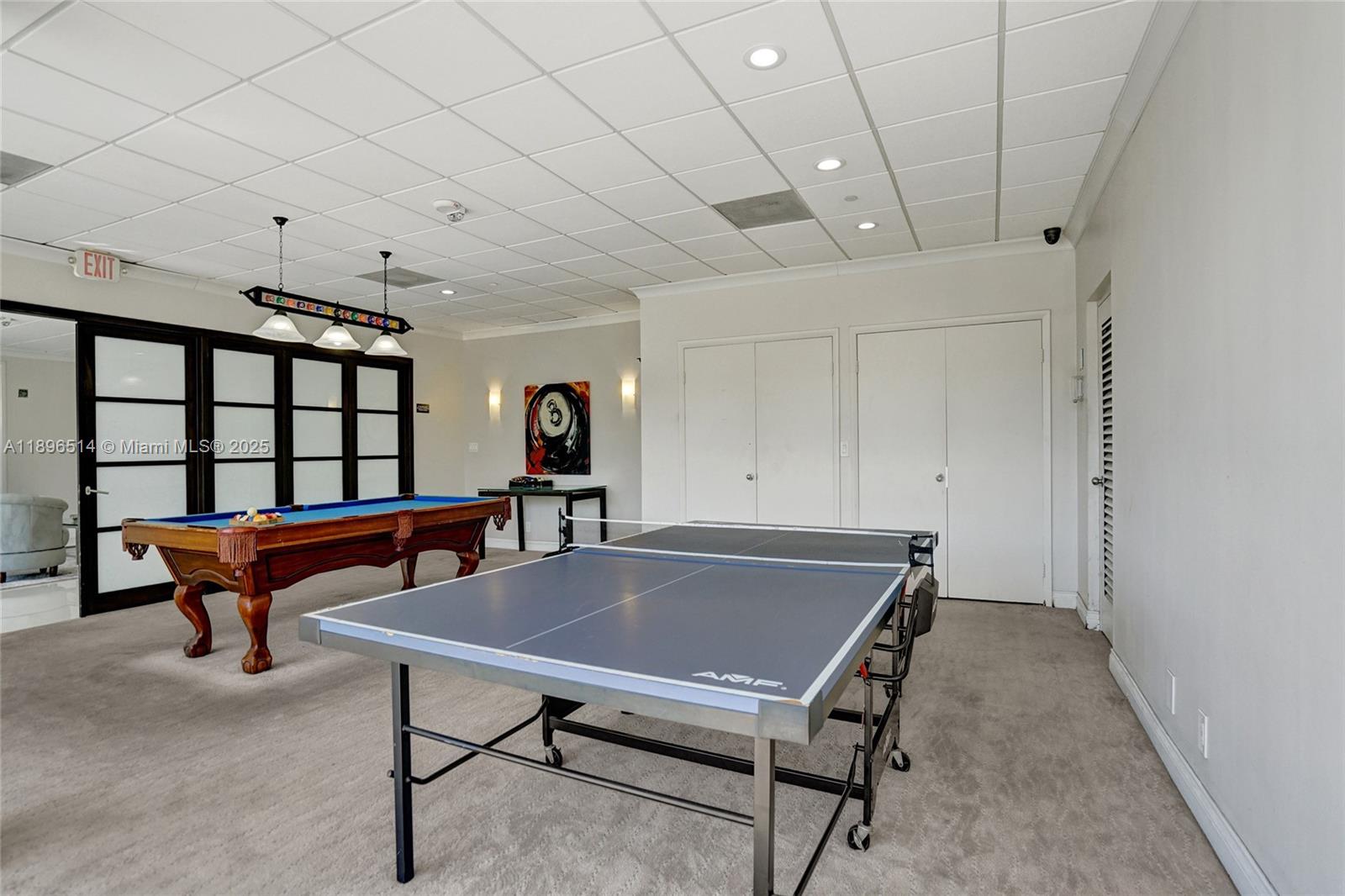 AVANT GARDE CONDO - Residential Lease