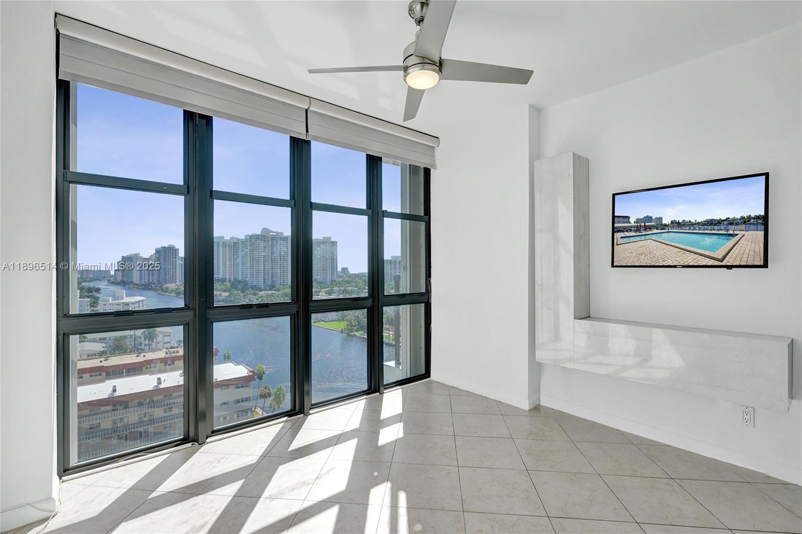 AVANT GARDE CONDO - Residential Lease