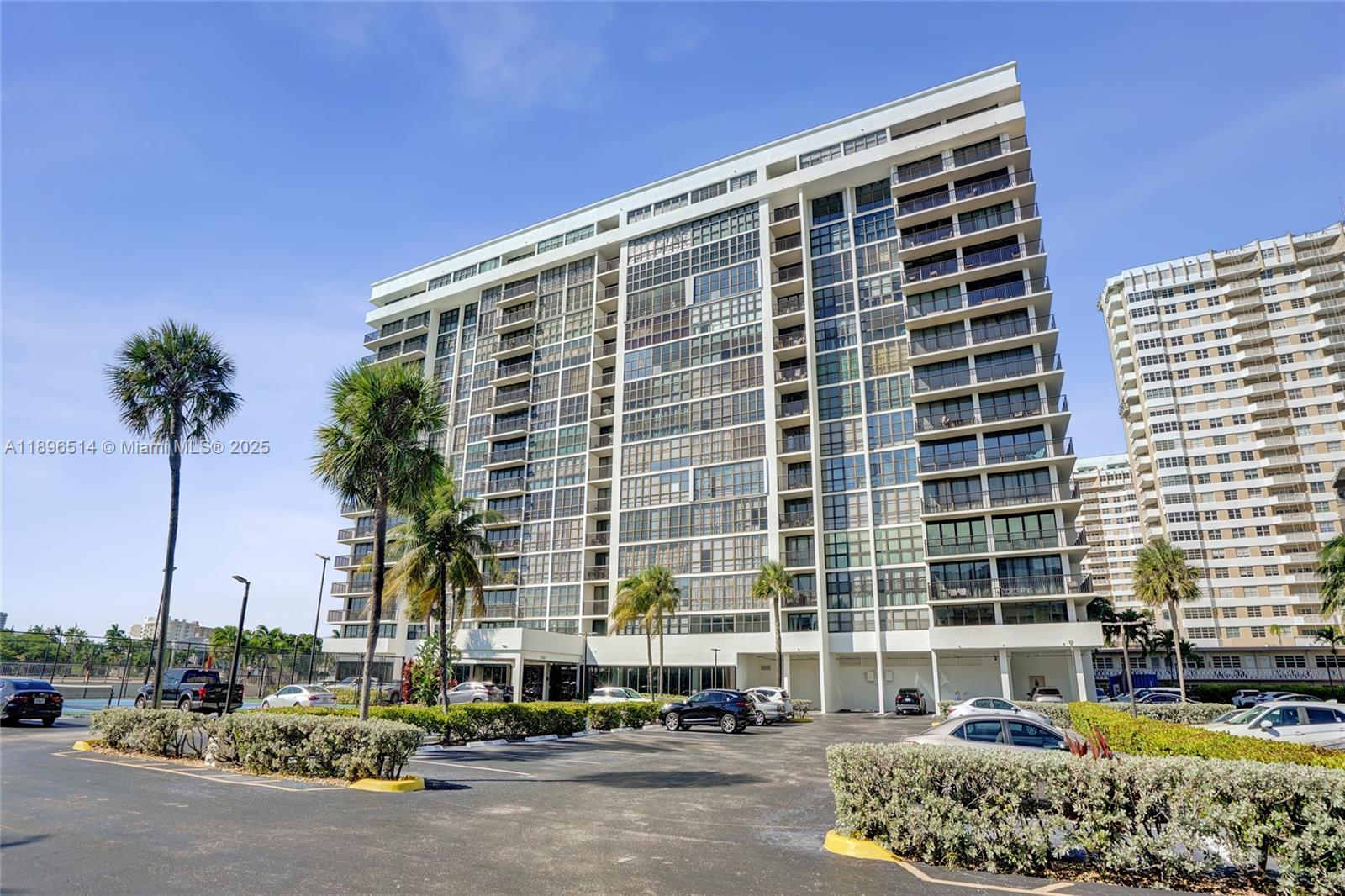 AVANT GARDE CONDO - Residential Lease