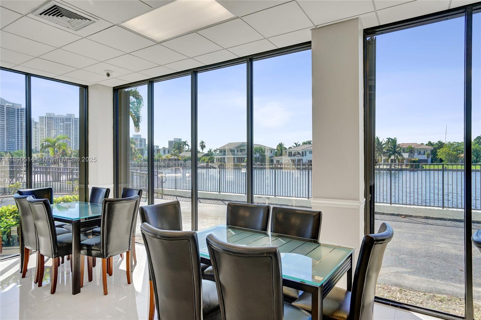 AVANT GARDE CONDO - Residential Lease