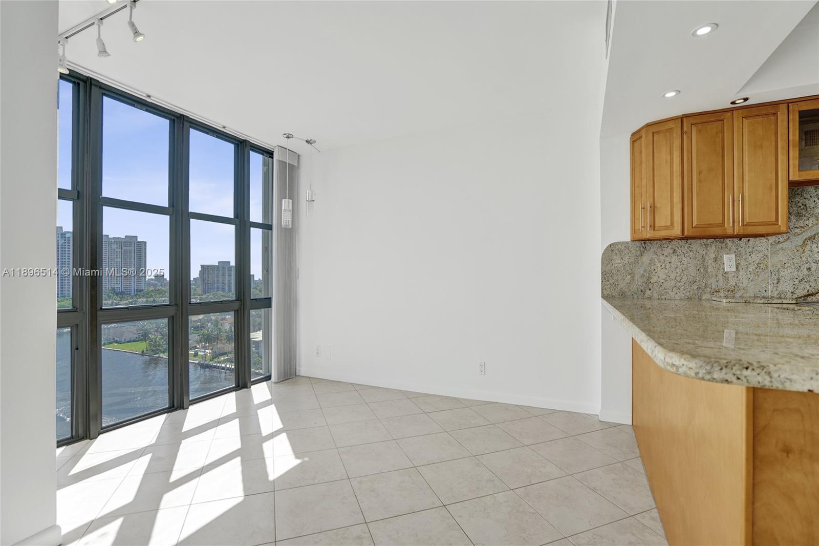 AVANT GARDE CONDO - Residential Lease