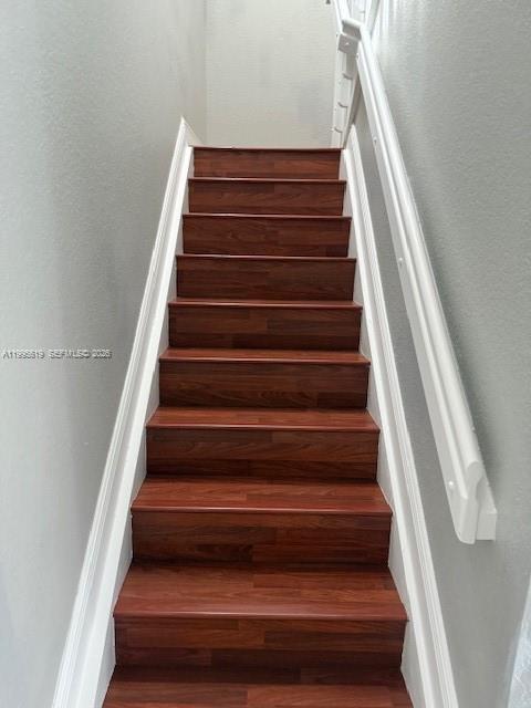 FLORIDIAN ISLES - Residential