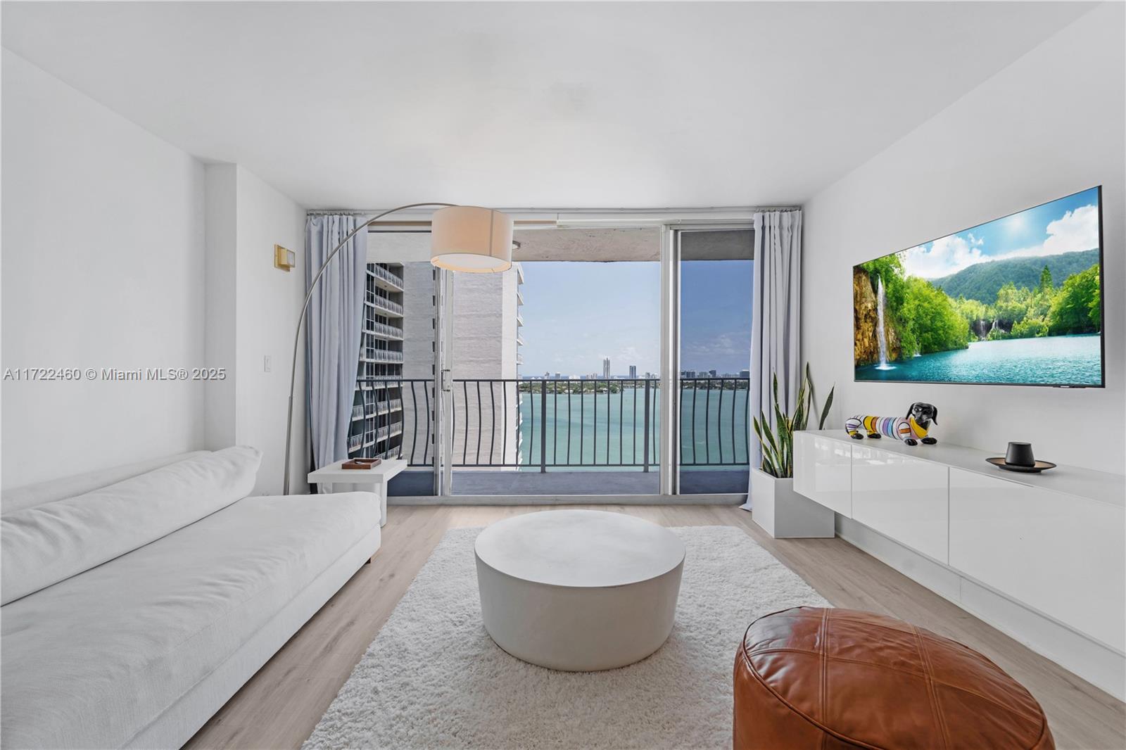 THE GRANDVIEW PALACE COND - Residential