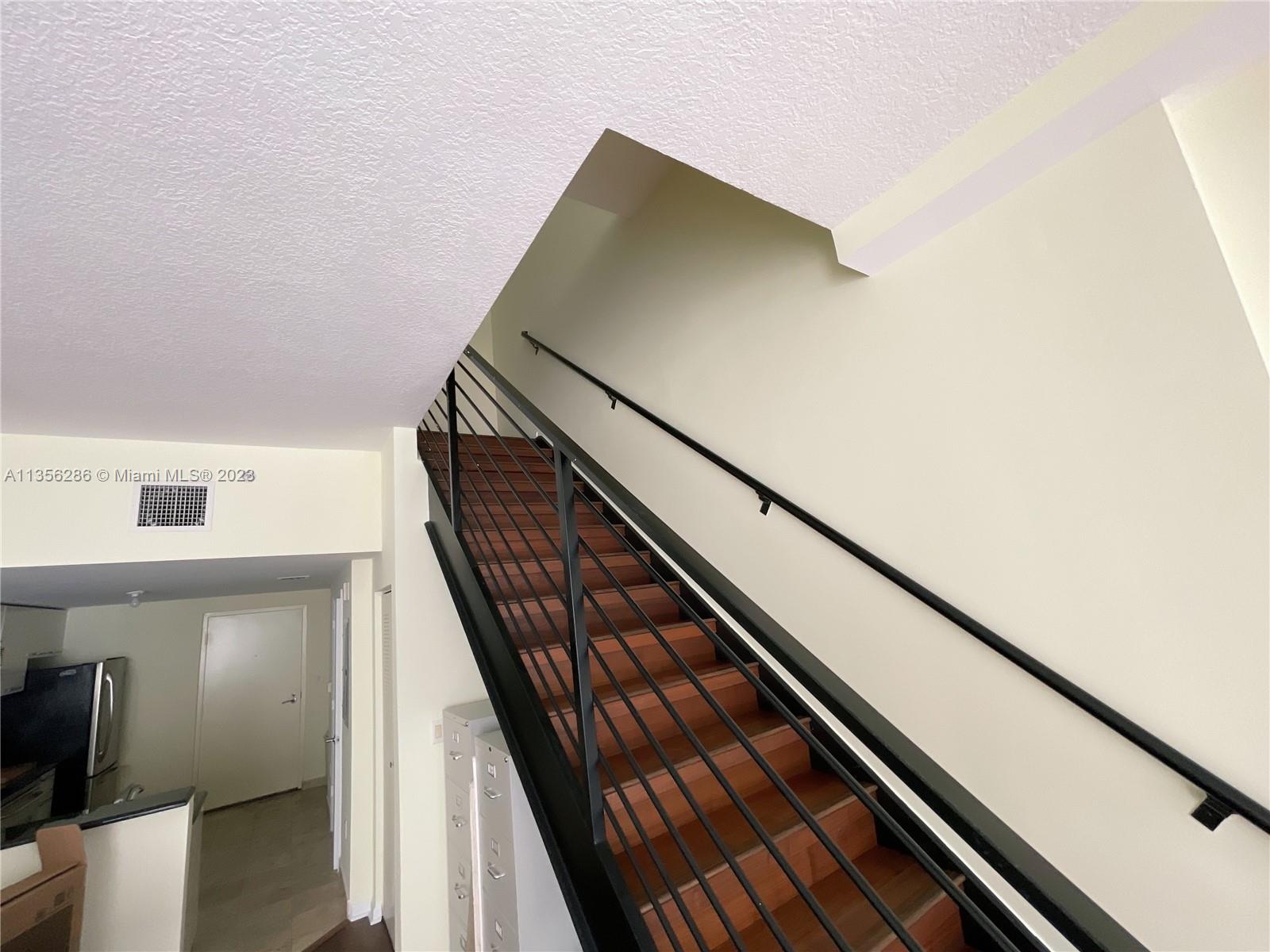 LOFTS AT MAYFAIR CONDO - Residential Lease